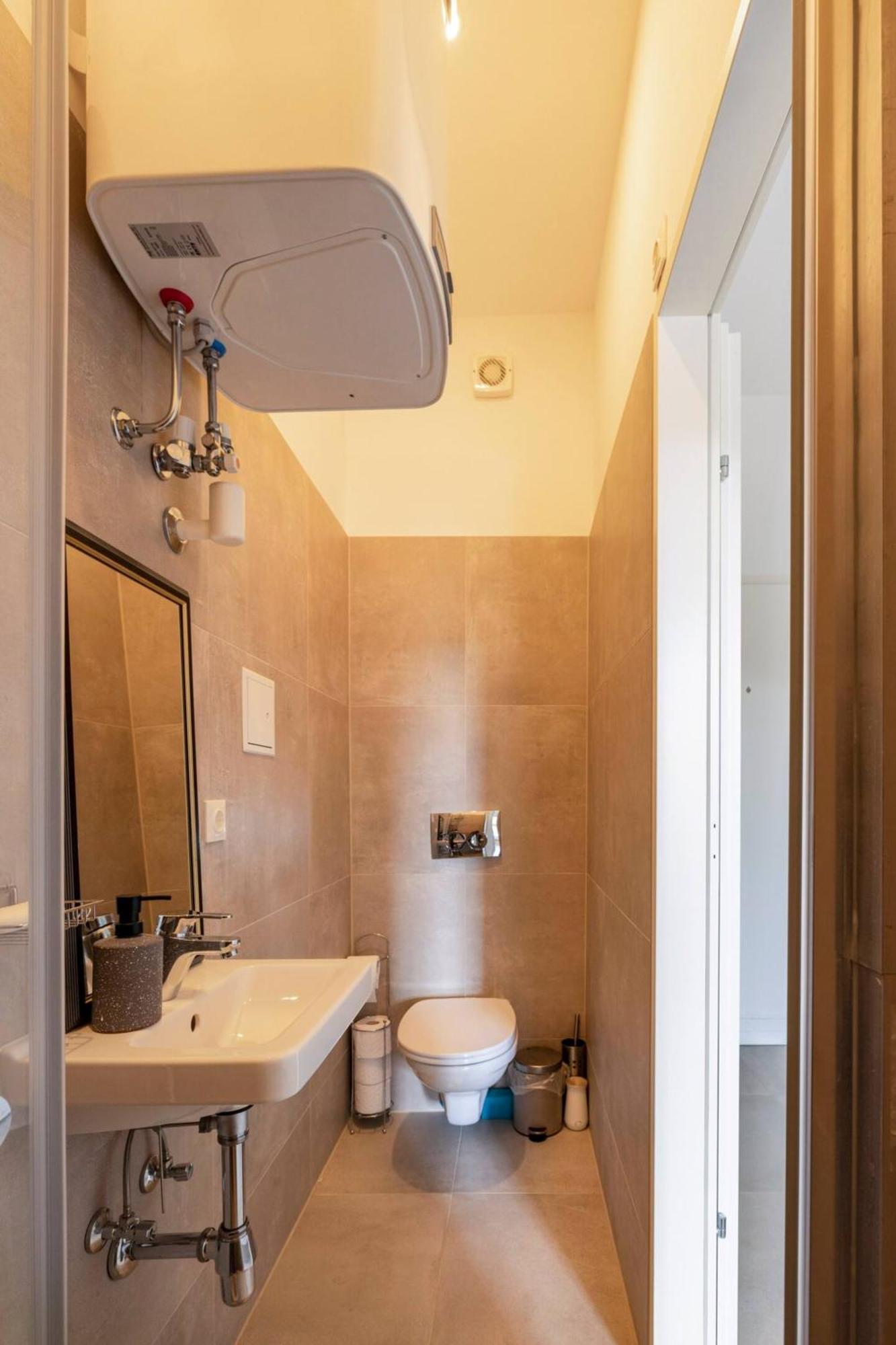 Apartment Near Schoenbrunn & Metro Vídeň Exteriér fotografie