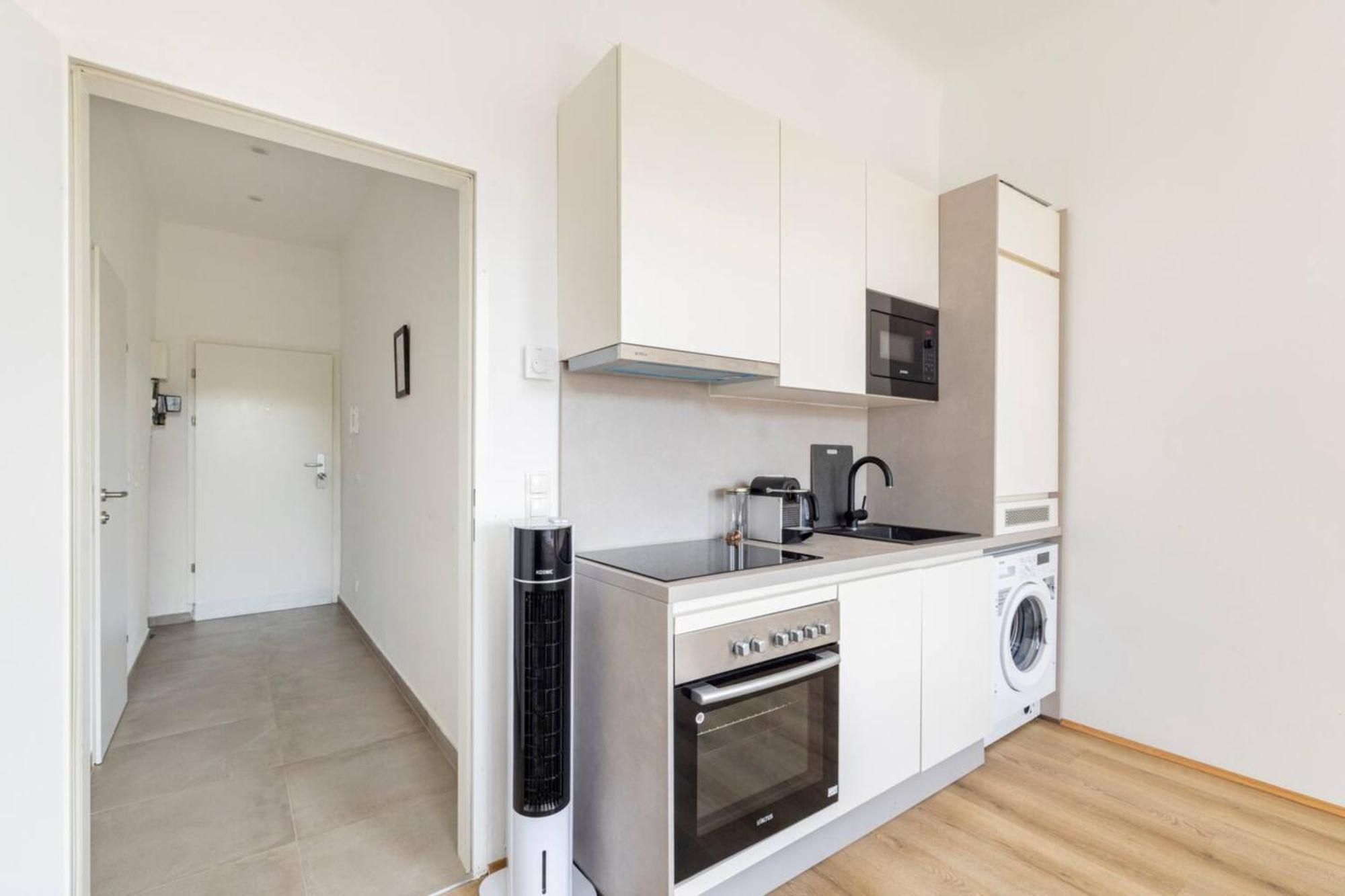Apartment Near Schoenbrunn & Metro Vídeň Exteriér fotografie